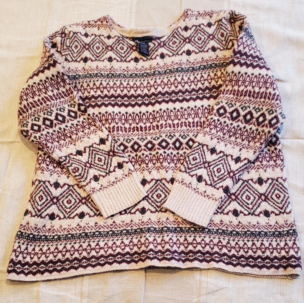 Northcrest Geometric Knit Sweater - Cream and Burgundy